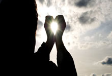 开阳106所学校(xiào)食堂從(cóng)“人(rén)盯人(rén)”到“云守卫” AI“慧眼”守护校(xiào)园餐