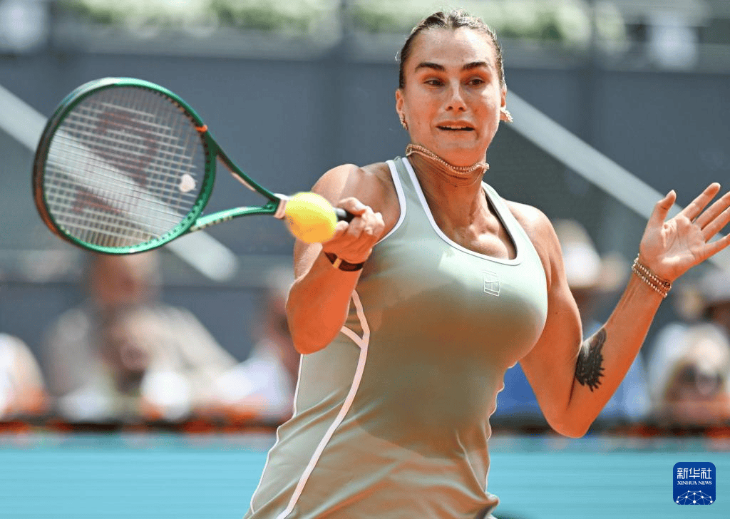 网球——马德里公开赛：萨巴伦卡晋级