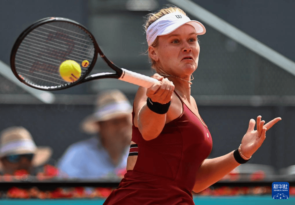 网球——马德里公开赛：萨巴伦卡晋级